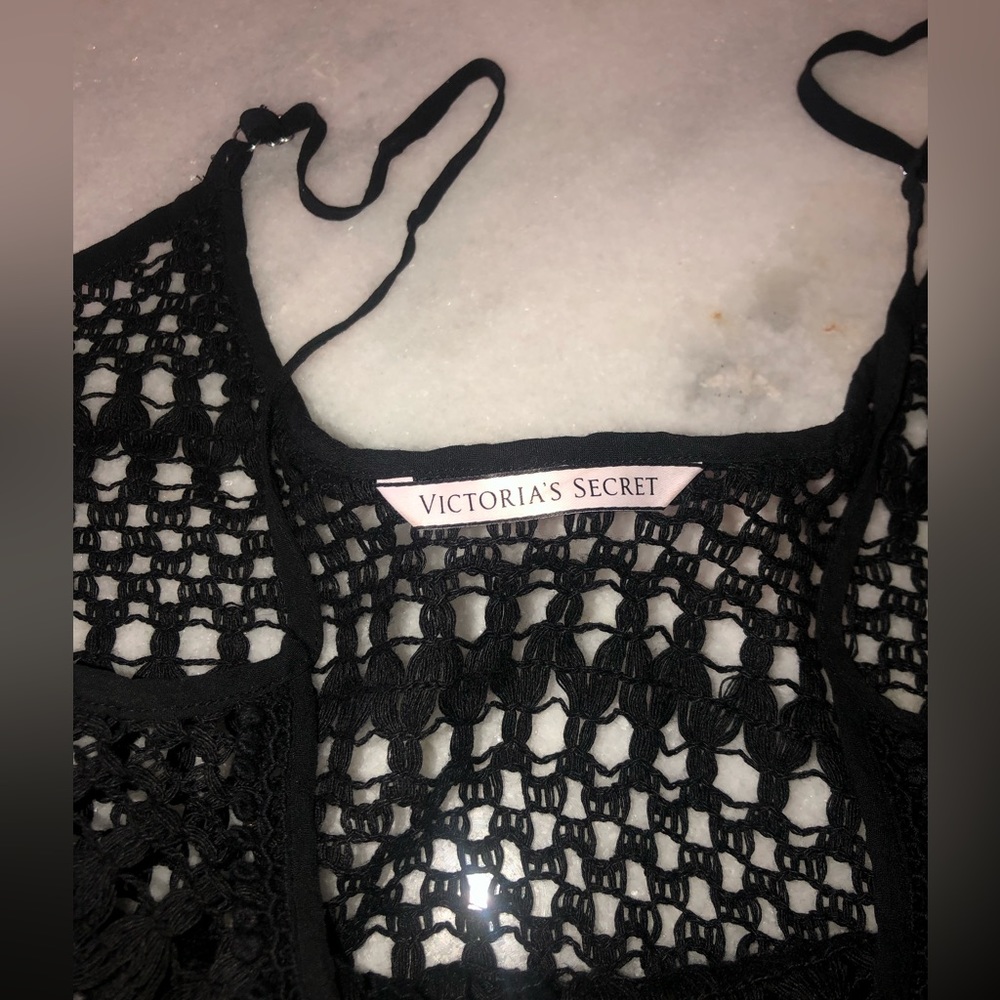 VS small cover up - Picture 3 of 3
